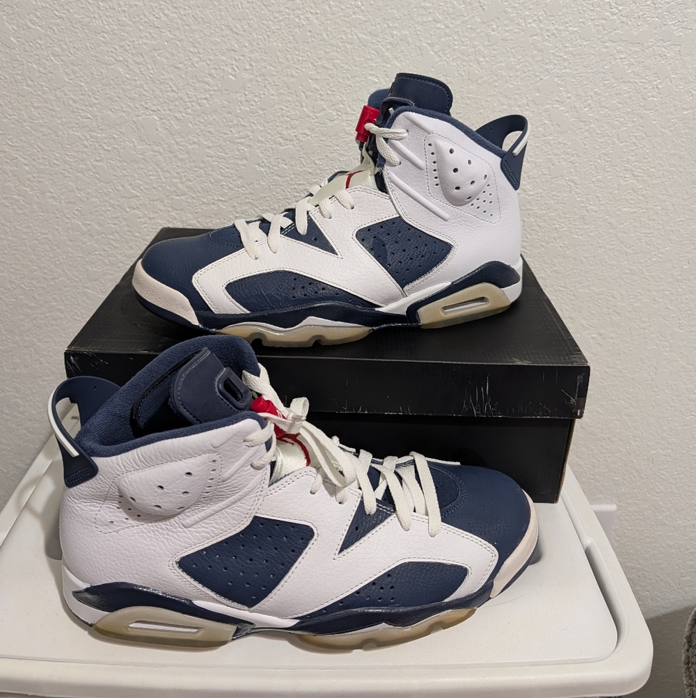 Jordan 6 Retro Olympic 2012 Sz 11 (Slightly Worn)